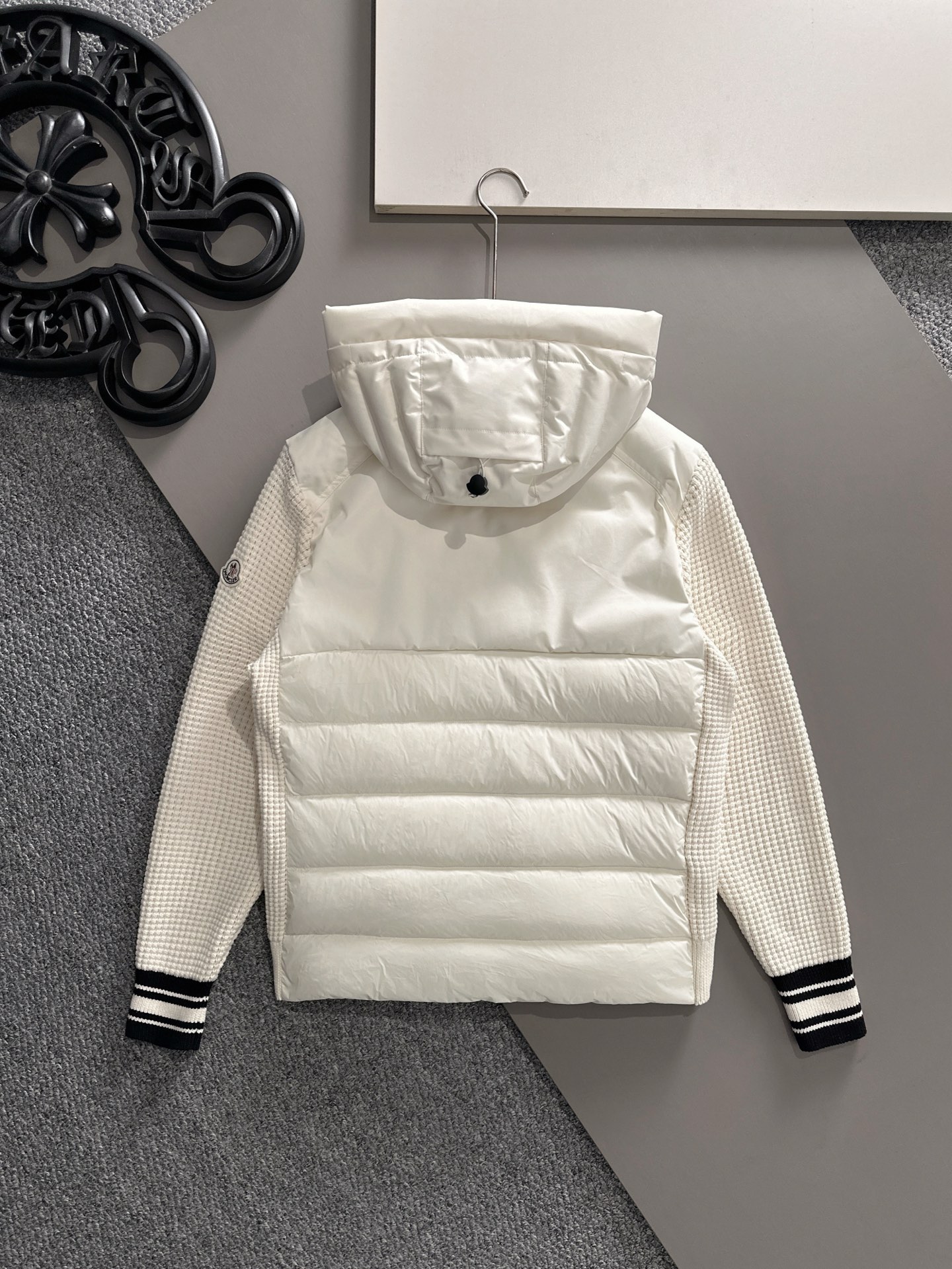 Moncler 蒙口 2025年秋冬新款羽绒服，针织连帽拼接羽绒服采用新国标95白鸭绒，秋冬新品内搭神器