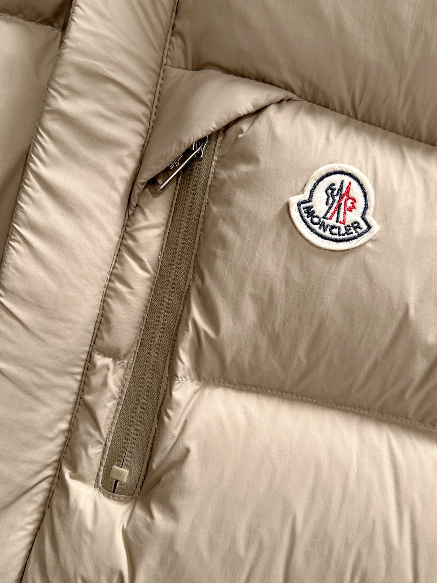 Moncler 蒙口羽绒 NEW# 2025 FW秋冬新款# 🔥爆款出货#Mon饱满羽绒马甲# 定制级别