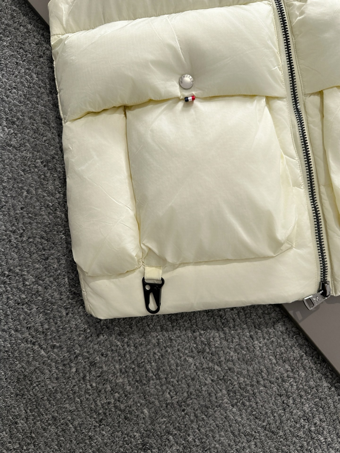 Moncler 蒙口🆕🆕🆕25年冬季新款羽绒服马甲立领羽绒马甲，原版订制五金配件，采用顶级90白鸭绒超柔