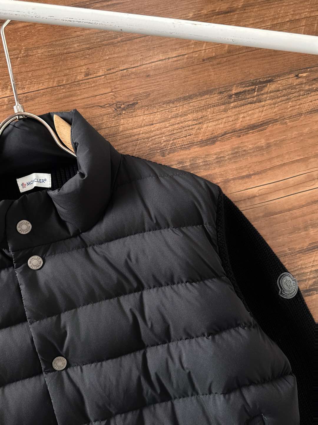 Moncler 蒙口 2025年秋冬新款羽绒服，针织拼接羽绒服采用新国标95白鸭绒，秋冬新品内搭神器！在