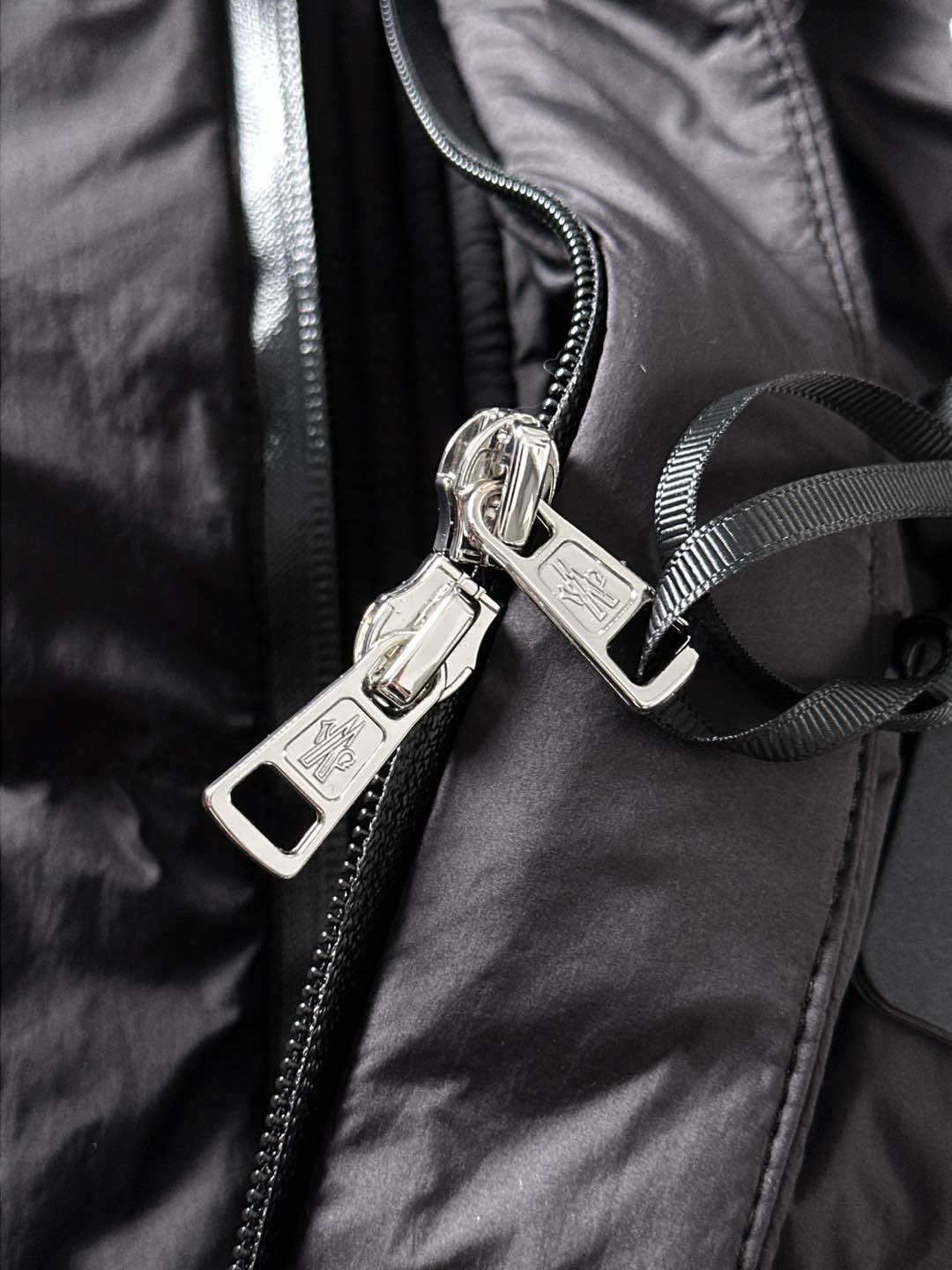 Moncler 蒙口羽绒 NEW# 2025 FW秋冬新款# 🔥爆款出货#Mon饱满羽绒马甲# 定制级别