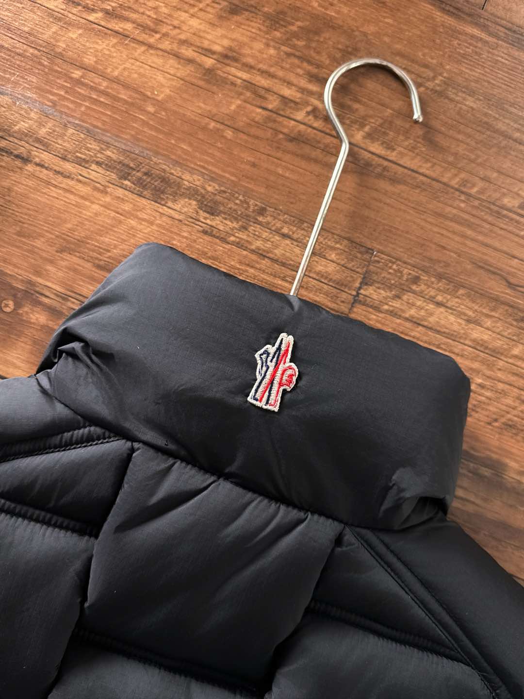 Moncler 蒙口🆕🆕🆕25年冬季新款羽绒服马甲立领羽绒马甲，原版订制五金配件，采用顶级90白鸭绒超柔