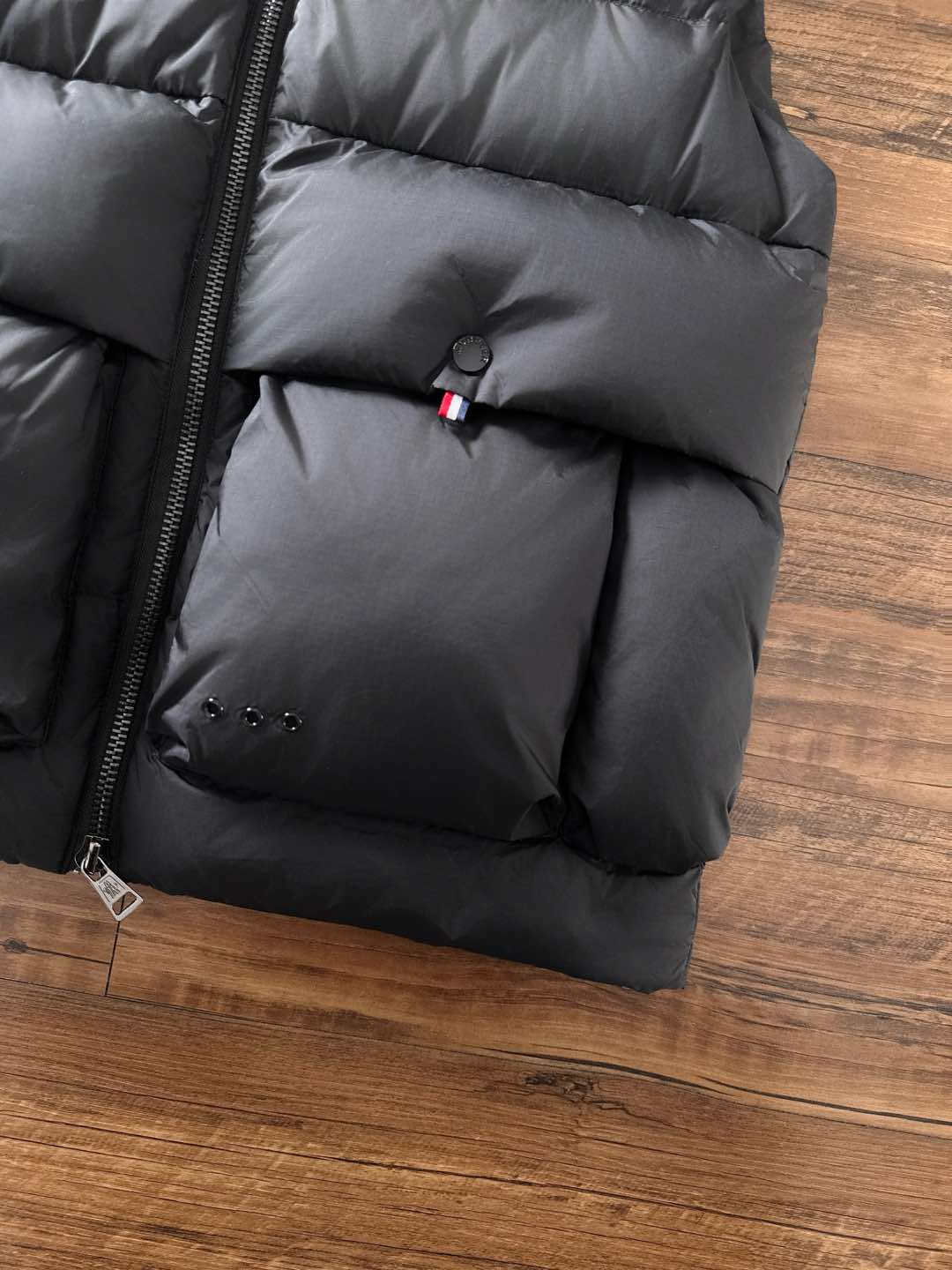 Moncler 蒙口🆕🆕🆕25年冬季新款羽绒服马甲立领羽绒马甲，原版订制五金配件，采用顶级90白鸭绒超柔