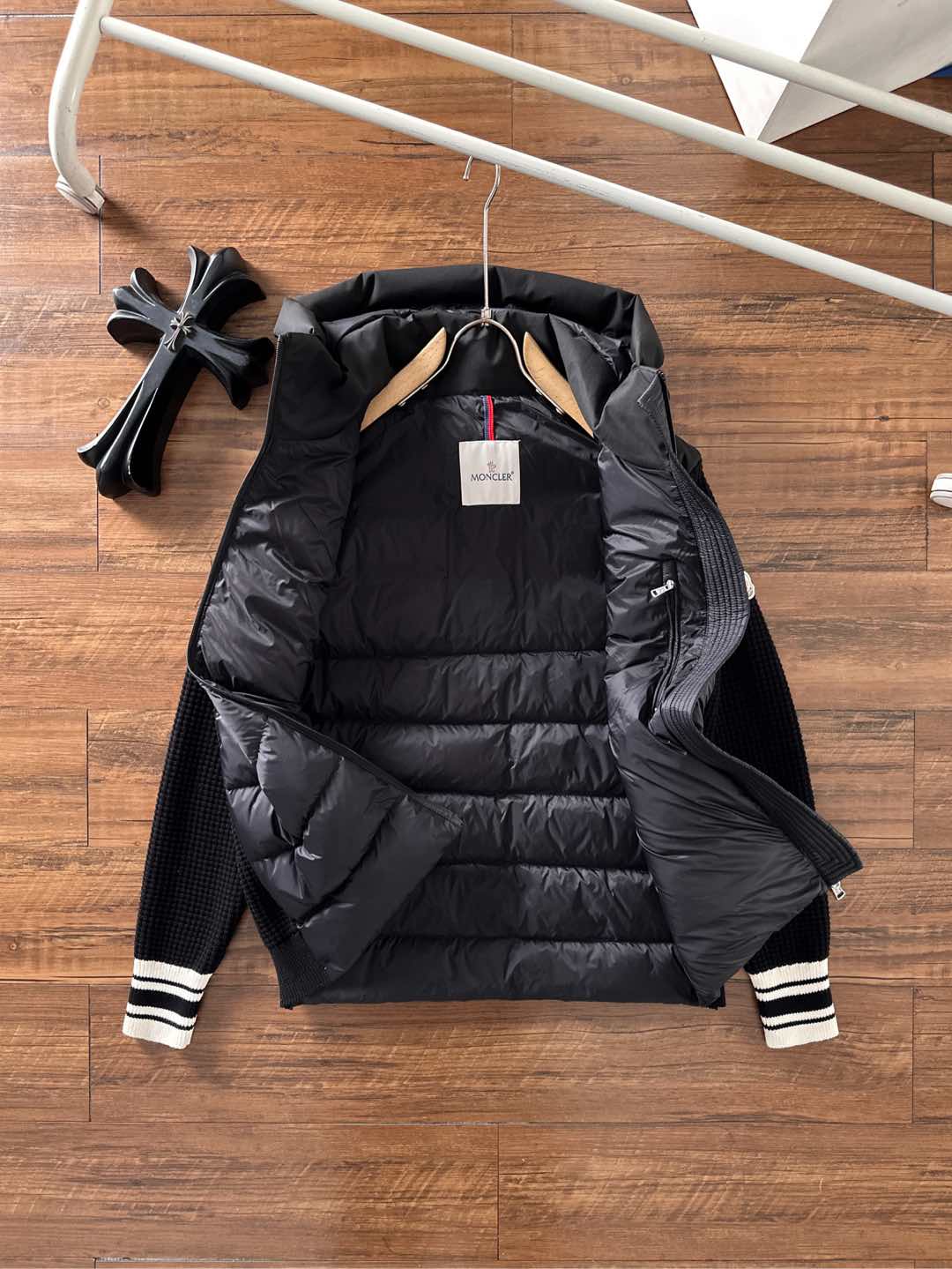 Moncler 蒙口 2025年秋冬新款羽绒服，针织连帽拼接羽绒服采用新国标95白鸭绒，秋冬新品内搭神器