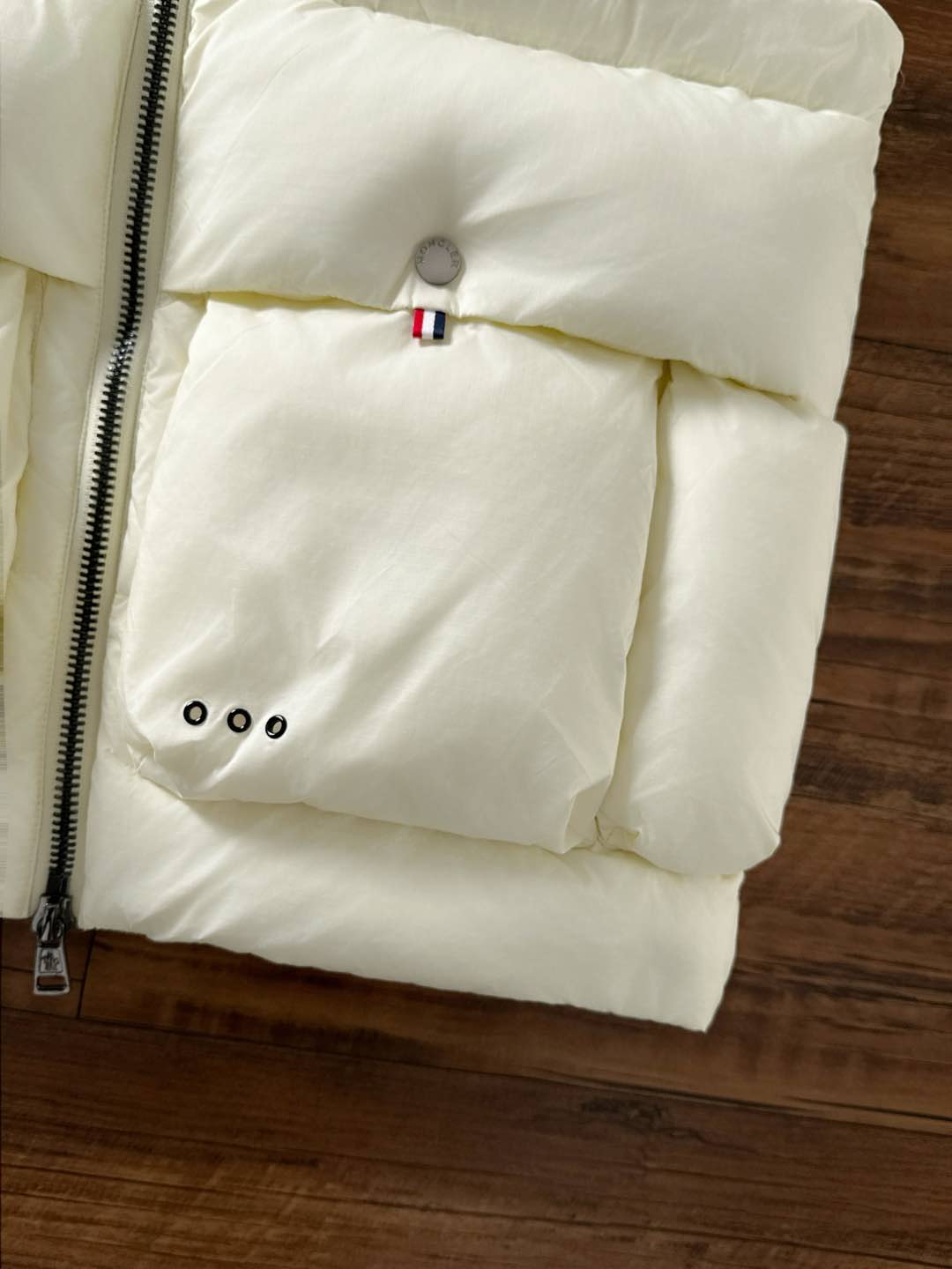 Moncler 蒙口🆕🆕🆕25年冬季新款羽绒服马甲立领羽绒马甲，原版订制五金配件，采用顶级90白鸭绒超柔