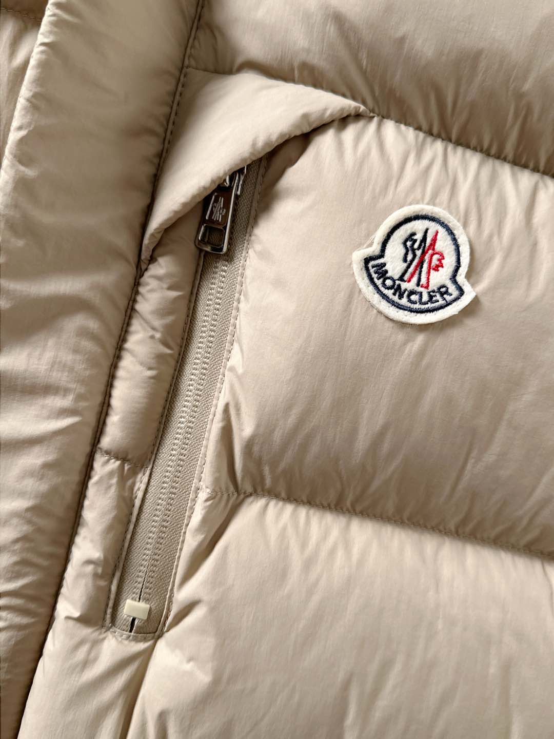 Moncler 蒙口羽绒 NEW# 2025 FW秋冬新款# 🔥爆款出货#Mon饱满羽绒马甲# 定制级别