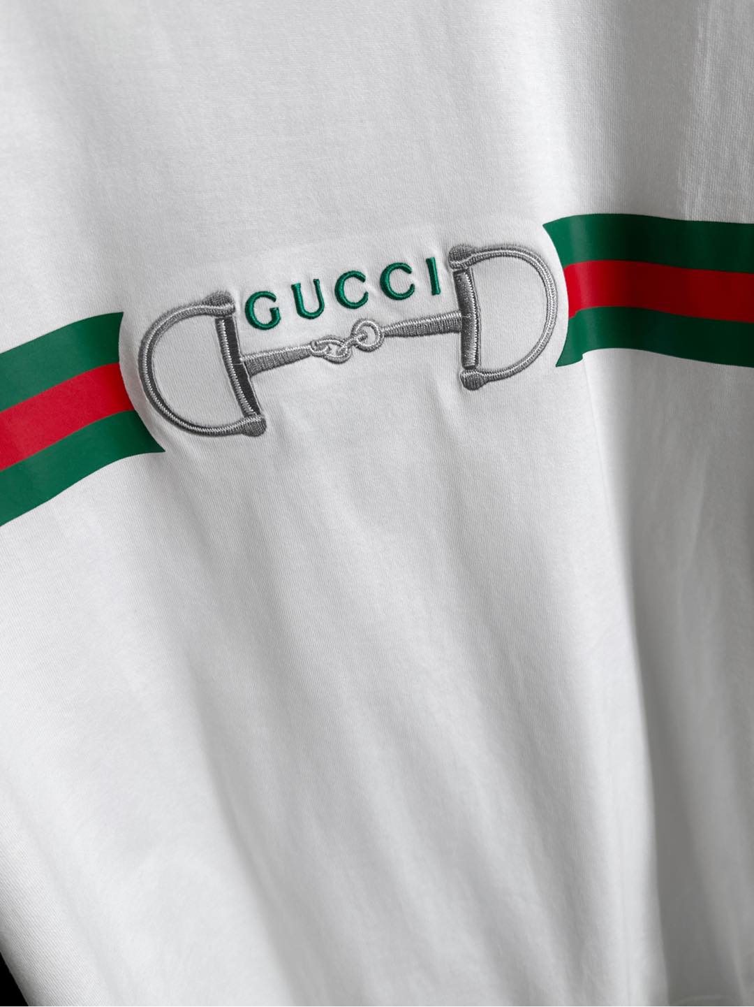 GUCCI 2026春夏新款首发专柜最新款短袖圆领T恤 高端订制 设计前卫时尚！品牌logo重工艺设计 