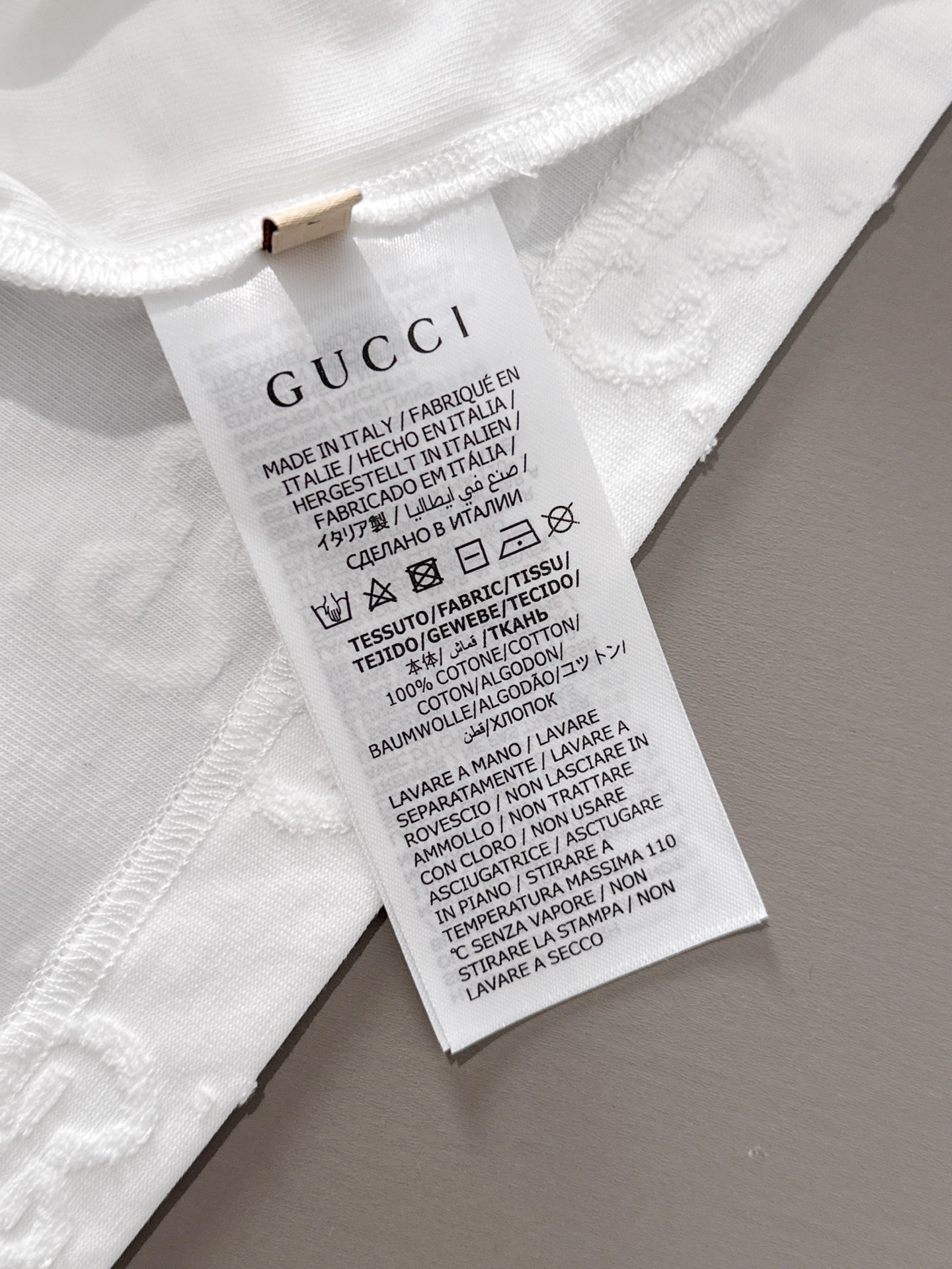 GUCCI 2026春夏新款首发专柜最新款短袖圆领T恤 高端订制 设计前卫时尚！品牌logo重工艺设计 