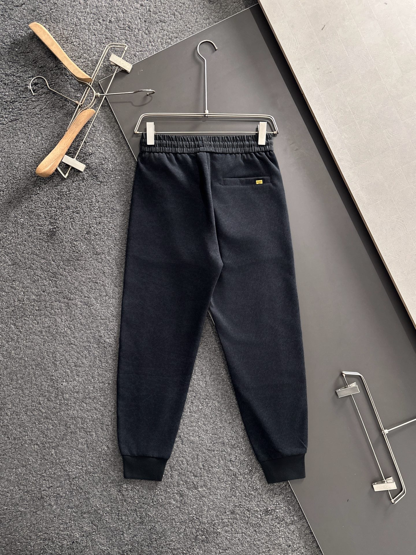 FD 2026春季新品休闲裤，经典款百看不厌，裤身工艺设计，进口客供辅料、面料定制，每个细节做到极致，原