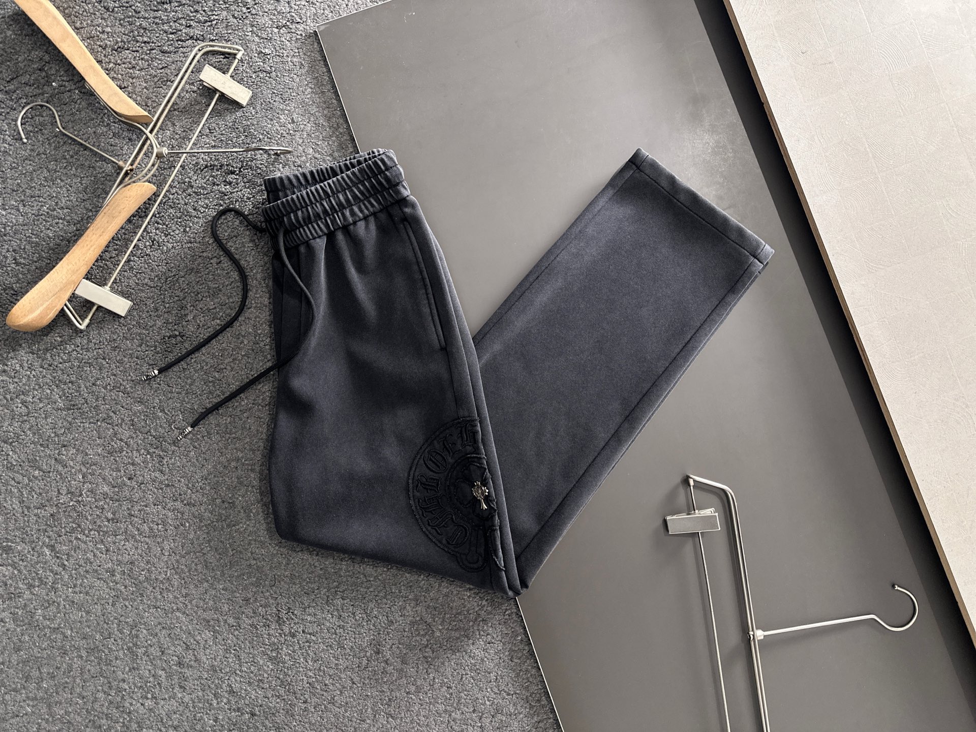 CH 2026春季新品休闲裤，经典款百看不厌，裤身工艺设计，进口客供辅料、面料定制，每个细节做到极致，原