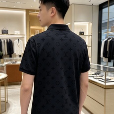 LV 2026ss夏季新款 logo男士翻领Polo衫!经典商务男款,高端男装的天花板级别的商务男款!简 LV 2026ss夏季新款 logo男士翻领Polo衫!经典商务男款,高端男装的天花板级别的商务男款!简