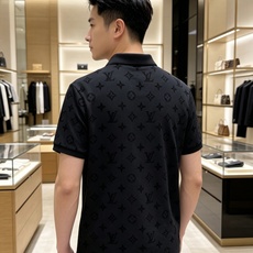 LV 2026ss夏季新款 logo男士翻领Polo衫!经典商务男款,高端男装的天花板级别的商务男款!简 LV 2026ss夏季新款 logo男士翻领Polo衫!经典商务男款,高端男装的天花板级别的商务男款!简