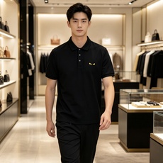 Fendi 芬迪 2026ss春夏新款首发专柜最新POLO衫 高端订制 设计前卫时尚!品牌logo重工艺 Fendi 芬迪 2026ss春夏新款首发专柜最新POLO衫 高端订制 设计前卫时尚!品牌logo重工艺