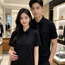 Dior 迪奥 2026ss春夏新款首发专柜最新POLO衫 高端订制 设计前卫时尚!品牌logo重工艺设 Dior 迪奥 2026ss春夏新款首发专柜最新POLO衫 高端订制 设计前卫时尚!品牌logo重工艺设