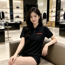 Prada 普拉达 2026ss春夏新款首发专柜最新POLO衫 高端订制 设计前卫时尚!品牌logo重工 Prada 普拉达 2026ss春夏新款首发专柜最新POLO衫 高端订制 设计前卫时尚!品牌logo重工