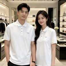Prada 普拉达 2026ss春夏新款首发专柜最新POLO衫 高端订制 设计前卫时尚!品牌logo重工 Prada 普拉达 2026ss春夏新款首发专柜最新POLO衫 高端订制 设计前卫时尚!品牌logo重工