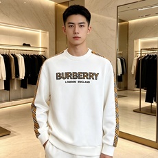 Burberry 巴宝莉 2026秋冬新款圆领卫衣 空气层面料,挺括垂顺不易变形 袖子经典格纹拼接,胸前格纹字母贴布刺绣 Burberry 巴宝莉 2026秋冬新款圆领卫衣 空气层面料,挺括垂顺不易变形 袖子经典格纹拼接,胸前格纹字母贴布刺绣