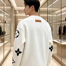 Louis Vuitton 路易威登 lv2026秋冬新款水墨晕染满印老花圆领卫衣 原版五金辅料完整复刻,高品质空气层面 Louis Vuitton 路易威登 lv2026秋冬新款水墨晕染满印老花圆领卫衣 原版五金辅料完整复刻,高品质空气层面