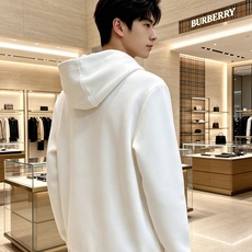 BURBERRY 巴宝莉 2026秋冬新款连帽卫衣 甄选高密空气层面料,柔软亲肤,不易起皱变形 胸前椭圆复古字母战马印花 BURBERRY 巴宝莉 2026秋冬新款连帽卫衣 甄选高密空气层面料,柔软亲肤,不易起皱变形 胸前椭圆复古字母战马印花