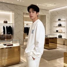 Louis Vuitton 路易威登 2026秋冬新款牛仔贴布LV刺绣圆领卫衣 原版五金辅料完整复刻,高品质空气层面料, Louis Vuitton 路易威登 2026秋冬新款牛仔贴布LV刺绣圆领卫衣 原版五金辅料完整复刻,高品质空气层面料,