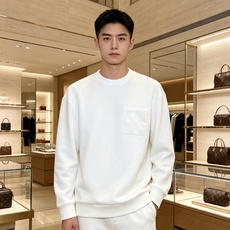 Louis Vuitton 路易威登 2026秋冬新款暗纹老花贴袋圆领卫衣 lv原版五金辅料完整复刻,高品质空气层面料, Louis Vuitton 路易威登 2026秋冬新款暗纹老花贴袋圆领卫衣 lv原版五金辅料完整复刻,高品质空气层面料,