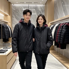 MONCLER|盟可睐 蒙口2026秋冬连帽羽绒服, 全套原版定制五金,拉链、袖标细节还原到位 防风抗皱功能性面料,撞色 MONCLER|盟可睐 蒙口2026秋冬连帽羽绒服, 全套原版定制五金,拉链、袖标细节还原到位 防风抗皱功能性面料,撞色