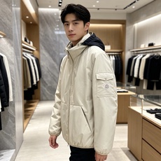 MONCLER|盟可睐 蒙口2026秋冬连帽羽绒服, 全套原版定制五金,拉链、袖标细节还原到位 防风抗皱功能性面料,撞色 MONCLER|盟可睐 蒙口2026秋冬连帽羽绒服, 全套原版定制五金,拉链、袖标细节还原到位 防风抗皱功能性面料,撞色