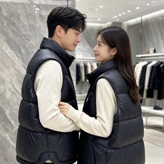 Moncler|盟可睐 2026秋冬新款蒙口 90新国标白鸭绒填充 原版五金配件,纽扣刺绣细节高度还原 立领羽绒马甲,双 Moncler|盟可睐 2026秋冬新款蒙口 90新国标白鸭绒填充 原版五金配件,纽扣刺绣细节高度还原 立领羽绒马甲,双