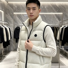 Moncler|盟可睐 蒙口 2026秋冬新款重磅上新羽绒服 甄选90新国标白鸭绒,蓬松轻盈,锁温性能优越 配备全套原版 Moncler|盟可睐 蒙口 2026秋冬新款重磅上新羽绒服 甄选90新国标白鸭绒,蓬松轻盈,锁温性能优越 配备全套原版