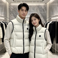 Moncler|盟可睐 蒙口 2026秋冬新款重磅上新羽绒服 甄选90新国标白鸭绒,蓬松轻盈,锁温性能优越 配备全套原版 Moncler|盟可睐 蒙口 2026秋冬新款重磅上新羽绒服 甄选90新国标白鸭绒,蓬松轻盈,锁温性能优越 配备全套原版