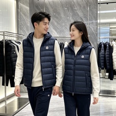 Moncler|盟可睐 蒙口 2026秋冬新款重磅上新羽绒服 甄选90新国标白鸭绒,轻盈蓬松,保暖性出色 全套原版五金拉 Moncler|盟可睐 蒙口 2026秋冬新款重磅上新羽绒服 甄选90新国标白鸭绒,轻盈蓬松,保暖性出色 全套原版五金拉