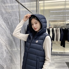 Moncler|盟可睐 蒙口 2026秋冬新款重磅上新羽绒服 甄选90新国标白鸭绒,轻盈蓬松,保暖性出色 全套原版五金拉 Moncler|盟可睐 蒙口 2026秋冬新款重磅上新羽绒服 甄选90新国标白鸭绒,轻盈蓬松,保暖性出色 全套原版五金拉