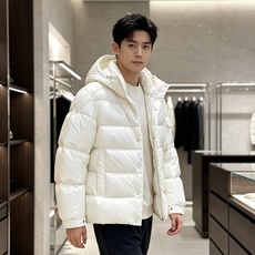 Moncler 蒙口 2026冬季御寒王牌|蒙口经典方格短款连帽羽绒 黑白双色齐发,百搭不出错,覆盖所有客户穿搭需求。 Moncler 蒙口 2026冬季御寒王牌|蒙口经典方格短款连帽羽绒 黑白双色齐发,百搭不出错,覆盖所有客户穿搭需求。