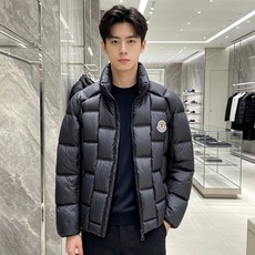 Moncler 蒙口 2026秋冬立领羽绒服上新 方格分仓锁绒,蓬松保暖不跑绒,上身轻盈不臃肿 加高立领+双头拉链防风, Moncler 蒙口 2026秋冬立领羽绒服上新 方格分仓锁绒,蓬松保暖不跑绒,上身轻盈不臃肿 加高立领+双头拉链防风,