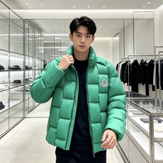 Moncler 蒙口 2026秋冬立领羽绒服上新 方格分仓锁绒,蓬松保暖不跑绒,上身轻盈不臃肿 加高立领+双头拉链防风, Moncler 蒙口 2026秋冬立领羽绒服上新 方格分仓锁绒,蓬松保暖不跑绒,上身轻盈不臃肿 加高立领+双头拉链防风,