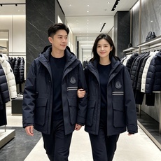 Moncler × Pharrell Williams 蒙口联名工装连帽羽绒服|2026秋冬 Polartec防风面料+ Moncler × Pharrell Williams 蒙口联名工装连帽羽绒服|2026秋冬 Polartec防风面料+