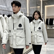 Moncler × Pharrell Williams 蒙口联名工装连帽羽绒服|2026秋冬 Polartec防风面料+ Moncler × Pharrell Williams 蒙口联名工装连帽羽绒服|2026秋冬 Polartec防风面料+