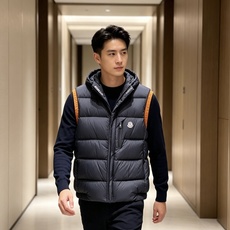 Moncler 蒙口羽绒 NEW# 2026 FW秋冬新款# 🔥爆款出货#Mon饱满羽绒马甲# 定制级别外料,甄选vis Moncler 蒙口羽绒 NEW# 2026 FW秋冬新款# 🔥爆款出货#Mon饱满羽绒马甲# 定制级别外料,甄选vis