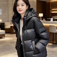 LV 2026秋冬爆款拼色老花羽绒服三色齐发 重磅分仓锁绒工艺,上身蓬松轻盈,完全不显臃肿 肩部暗纹老花拼接设计,低调有 LV 2026秋冬爆款拼色老花羽绒服三色齐发 重磅分仓锁绒工艺,上身蓬松轻盈,完全不显臃肿 肩部暗纹老花拼接设计,低调有