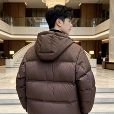 LV 2026秋冬爆款拼色老花羽绒服三色齐发 重磅分仓锁绒工艺,上身蓬松轻盈,完全不显臃肿 肩部暗纹老花拼接设计,低调有 LV 2026秋冬爆款拼色老花羽绒服三色齐发 重磅分仓锁绒工艺,上身蓬松轻盈,完全不显臃肿 肩部暗纹老花拼接设计,低调有