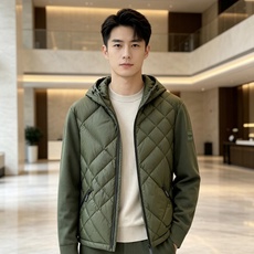 Burberry 巴宝莉 2026秋冬轻熟风菱格连帽羽绒服,菱形分格充绒,上身轻盈蓬松不压身;衣身羽绒面料搭配针织拼接衣 Burberry 巴宝莉 2026秋冬轻熟风菱格连帽羽绒服,菱形分格充绒,上身轻盈蓬松不压身;衣身羽绒面料搭配针织拼接衣