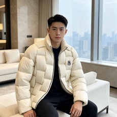 Moncler 蒙口 2026秋冬立领羽绒服上新 方格分仓锁绒,蓬松保暖不跑绒,上身轻盈不臃肿 加高立领+双头拉链防风, Moncler 蒙口 2026秋冬立领羽绒服上新 方格分仓锁绒,蓬松保暖不跑绒,上身轻盈不臃肿 加高立领+双头拉链防风,
