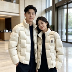 Moncler 蒙口 2026秋冬立领羽绒服上新 方格分仓锁绒,蓬松保暖不跑绒,上身轻盈不臃肿 加高立领+双头拉链防风, Moncler 蒙口 2026秋冬立领羽绒服上新 方格分仓锁绒,蓬松保暖不跑绒,上身轻盈不臃肿 加高立领+双头拉链防风,