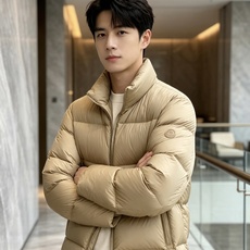 Moncler 蒙口 2026秋冬新款立领羽绒服 甄选95高品质白鸭绒填充,蓬松度拉满,轻软上身毫无负重感 极简立领双拉 Moncler 蒙口 2026秋冬新款立领羽绒服 甄选95高品质白鸭绒填充,蓬松度拉满,轻软上身毫无负重感 极简立领双拉