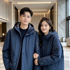Prada 普拉达 2026秋冬新款工装连帽短款羽绒服外套,防风梭织面料,挺括抗皱,防水耐穿 可拆卸立体连帽,秋冬大风天 Prada 普拉达 2026秋冬新款工装连帽短款羽绒服外套,防风梭织面料,挺括抗皱,防水耐穿 可拆卸立体连帽,秋冬大风天