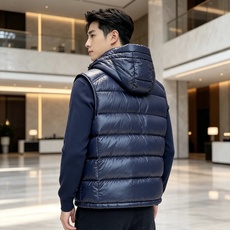 Moncler 蒙口2026秋冬新款连帽羽绒马甲 甄选90新国标白鸭绒,蓬松轻盈保暖 配套原版定制五金拉链,细节还原到位 Moncler 蒙口2026秋冬新款连帽羽绒马甲 甄选90新国标白鸭绒,蓬松轻盈保暖 配套原版定制五金拉链,细节还原到位