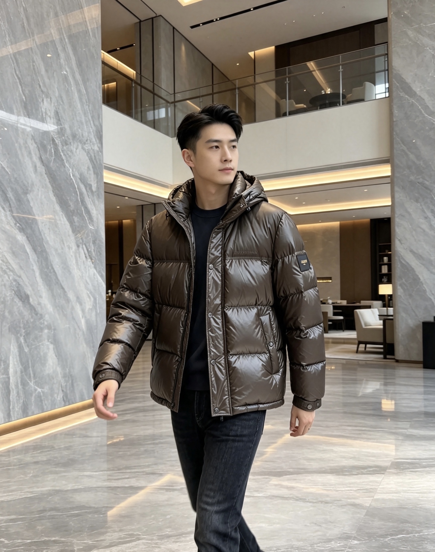 FENDI|芬迪 2026秋冬短款羽绒上新 甄选95白鸭绒,蓬松度优秀,锁温防寒 经典方格充绒,防止羽绒移位 亮面质感面 FENDI|芬迪 2026秋冬短款羽绒上新 甄选95白鸭绒,蓬松度优秀,锁温防寒 经典方格充绒,防止羽绒移位 亮面质感面