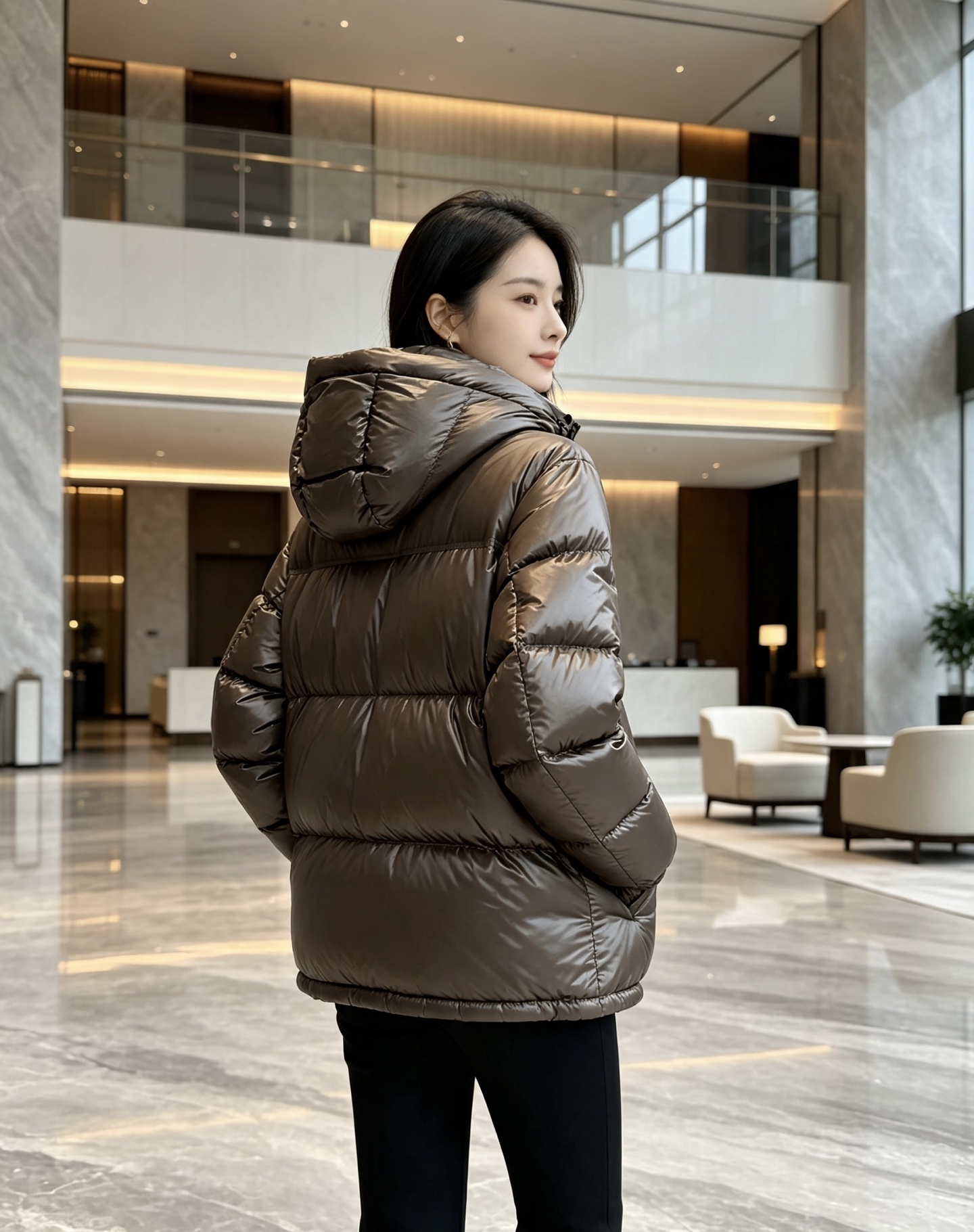 FENDI|芬迪 2026秋冬短款羽绒上新 甄选95白鸭绒,蓬松度优秀,锁温防寒 经典方格充绒,防止羽绒移位 亮面质感面 FENDI|芬迪 2026秋冬短款羽绒上新 甄选95白鸭绒,蓬松度优秀,锁温防寒 经典方格充绒,防止羽绒移位 亮面质感面