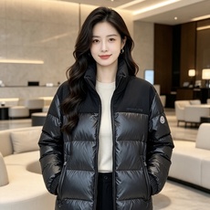 Moncler 蒙口 2026秋冬立领拼接羽绒服 甄选90新国标白鸭绒,充绒饱满,御寒不臃肿 哑光面料搭配亮面羽绒料撞色 Moncler 蒙口 2026秋冬立领拼接羽绒服 甄选90新国标白鸭绒,充绒饱满,御寒不臃肿 哑光面料搭配亮面羽绒料撞色
