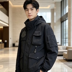 Moncler 蒙口2026秋冬新款羽绒服 重磅防风工装面料,挺括有型不易褶皱 丰富立体多口袋,兼具美观与实用性 胸前标 Moncler 蒙口2026秋冬新款羽绒服 重磅防风工装面料,挺括有型不易褶皱 丰富立体多口袋,兼具美观与实用性 胸前标